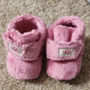UGG Pink Fuzzy Baby Booties for baby size 0/1
